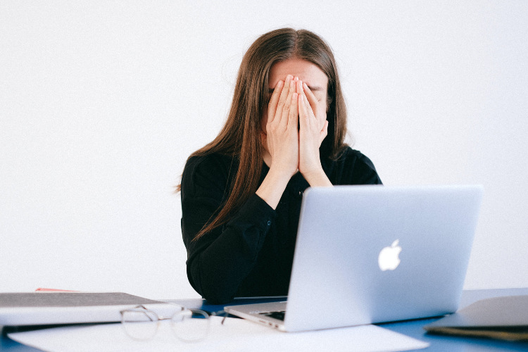 First Day at Work? Don’t Make These 15 Common Mistakes